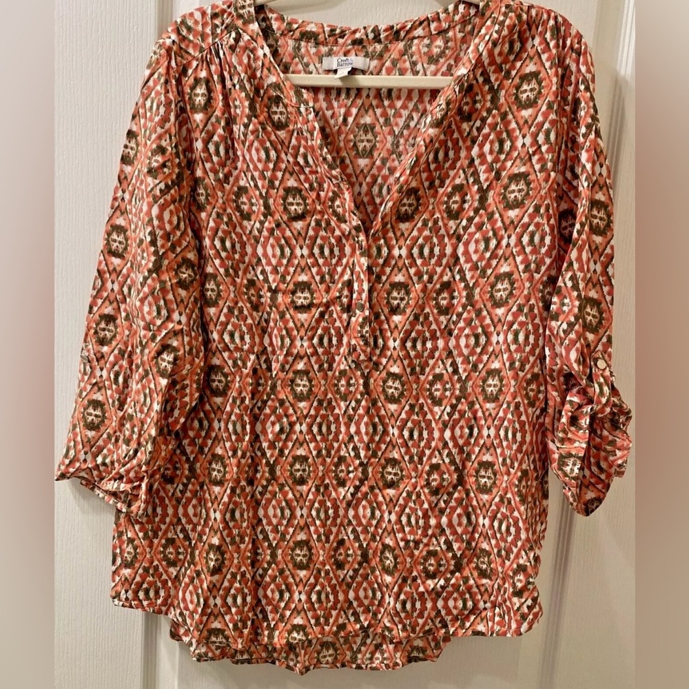Relaxed V Neck 3/4 Sleeve Blouse - Picture 12 of 13